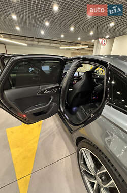 Седан Audi S6 2015 в 