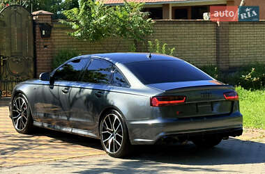 Седан Audi S6 2016 в 