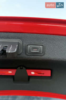Седан Audi S6 2012 в 