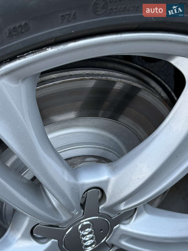 Седан Audi S6 2012 в Чернігові