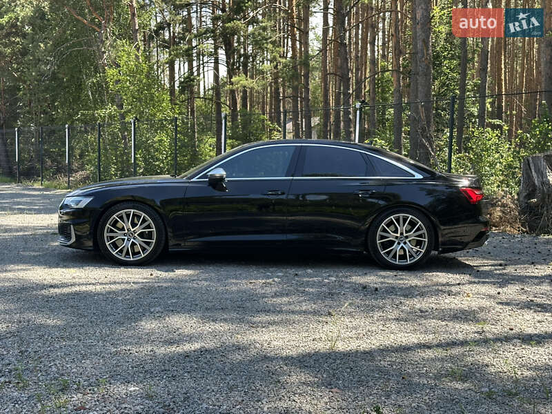 Седан Audi S6 2022 в Гостомелі