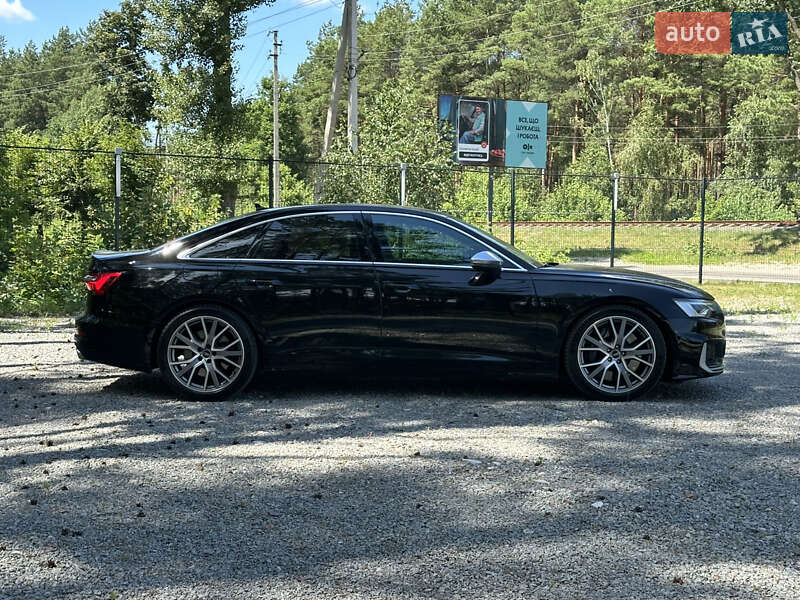 Седан Audi S6 2022 в Гостомелі