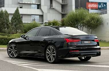 Седан Audi S6 2021 в 