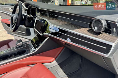 Седан Audi S6 2019 в 