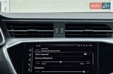 Седан Audi S6 2022 в 