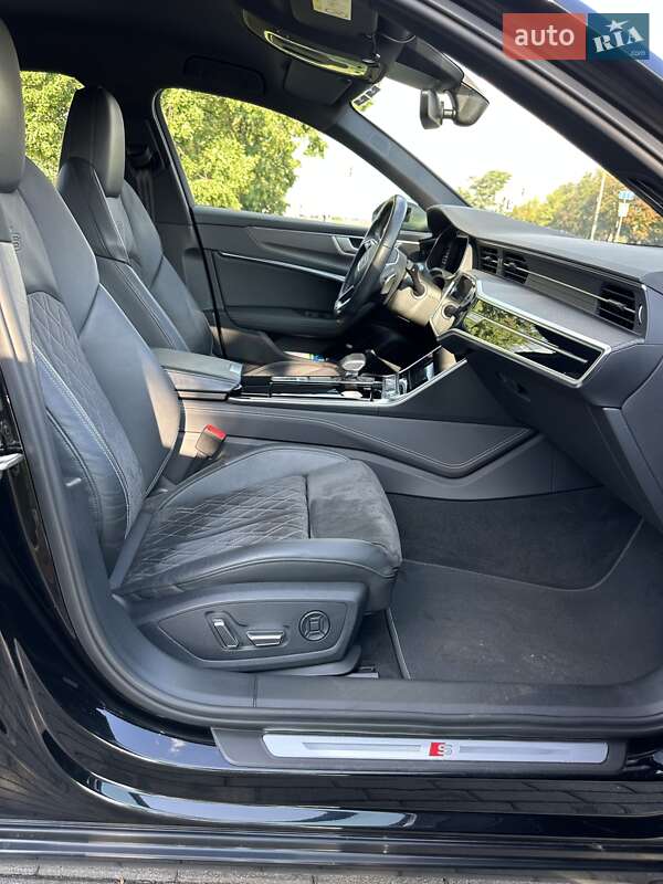 Седан Audi S6 2021 в Киеве