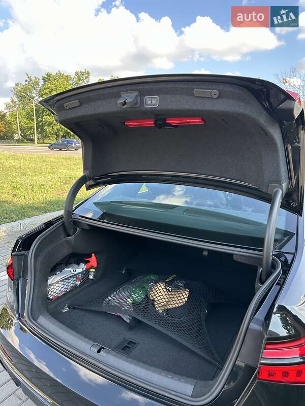 Седан Audi S6 2021 в Киеве