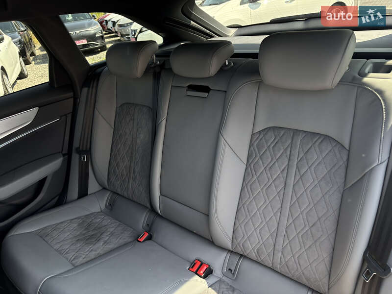 Универсал Audi S6 2021 в Львове