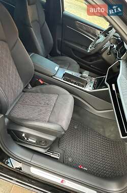 Седан Audi S6 2024 в 