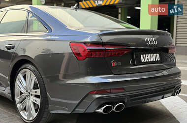 Седан Audi S6 2021 в 
