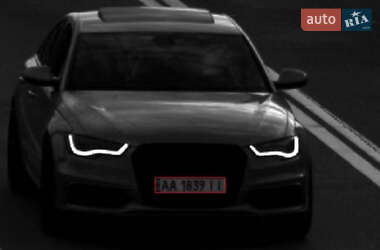 Седан Audi S6 2014 в 