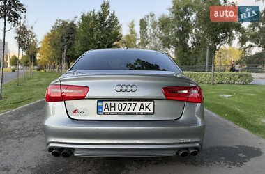 Седан Audi S6 2013 в 
