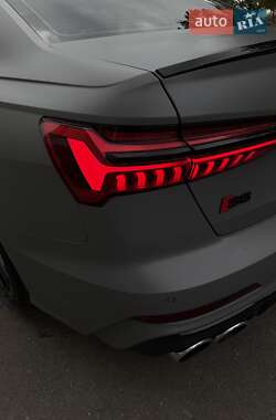 Седан Audi S6 2021 в 