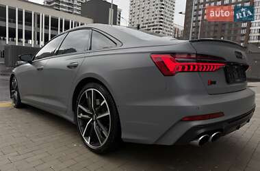 Седан Audi S6 2021 в 