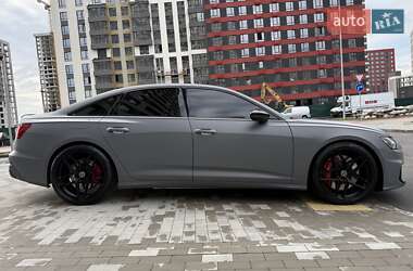 Седан Audi S6 2021 в 