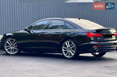 Седан Audi S6 2019 в 