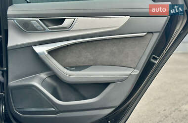 Седан Audi S6 2019 в 