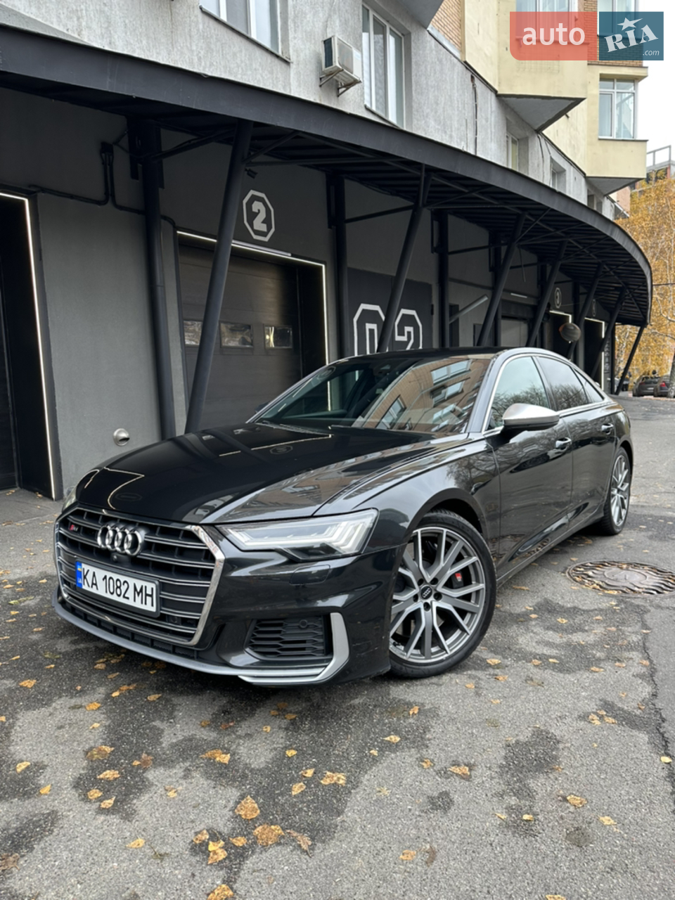 Продам S6 2020 дизель
Авто в чудовому стані! 
Пробіг 81 т.км.
З покупки перед.бампер крила, капот та стійки в бронеплівці!
2 комплекти гуми
2 ключі.
Осмотр на печерську.