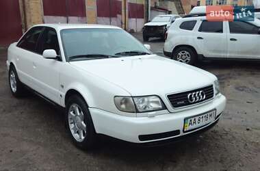 Седан Audi S6 1995 в Полтаві
