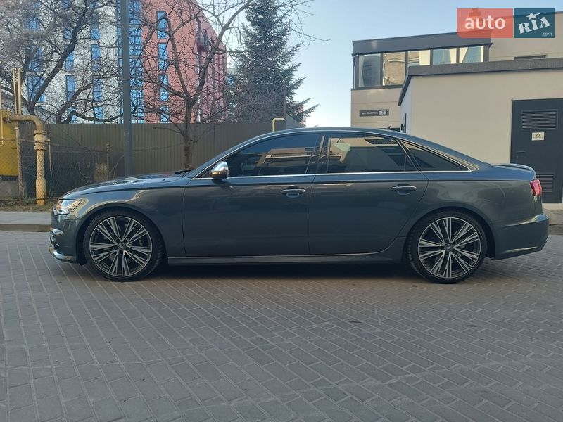Седан Audi S6 2017 в Львове