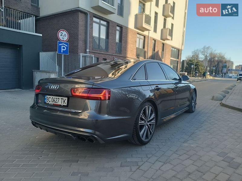 Седан Audi S6 2017 в Львове