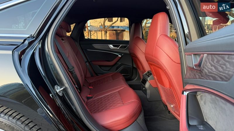 Седан Audi S6 2023 в Одесі