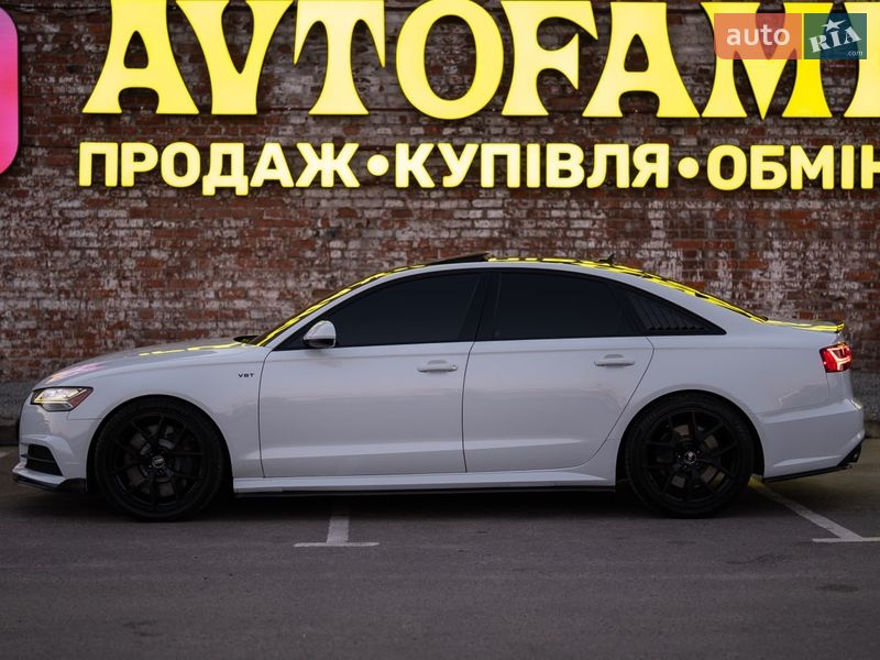 Седан Audi S6 2015 в Дніпрі