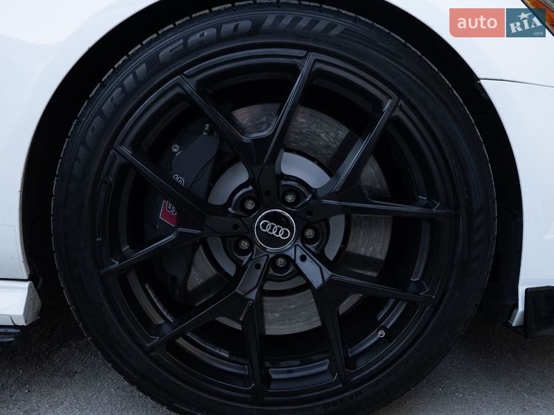 Седан Audi S6 2015 в Дніпрі