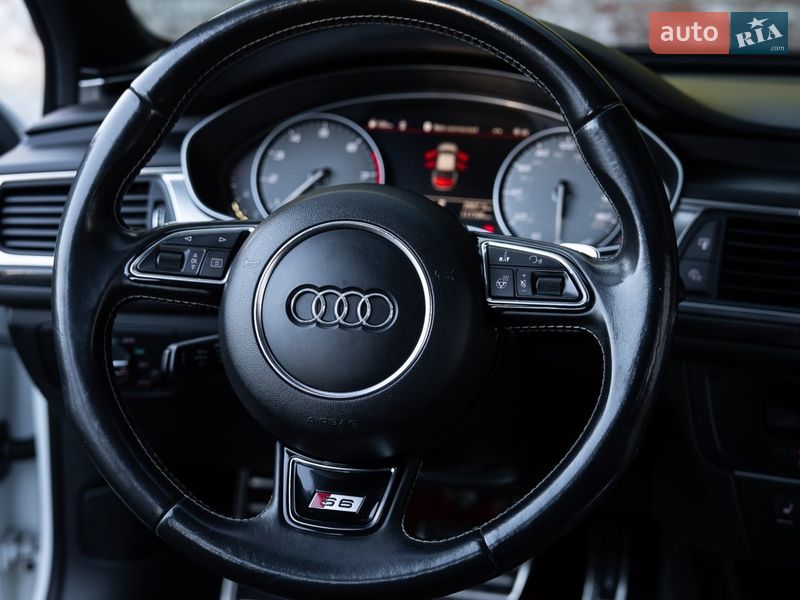 Седан Audi S6 2015 в Дніпрі