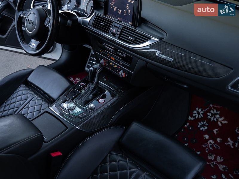 Седан Audi S6 2015 в Дніпрі
