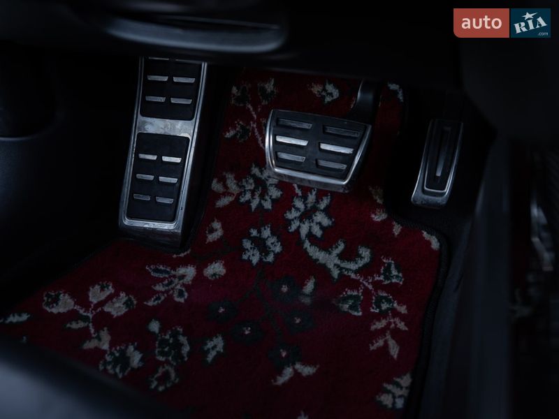 Седан Audi S6 2015 в Дніпрі