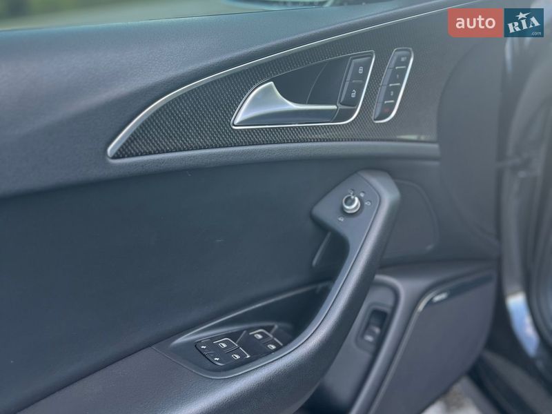 Седан Audi S6 2012 в Львові