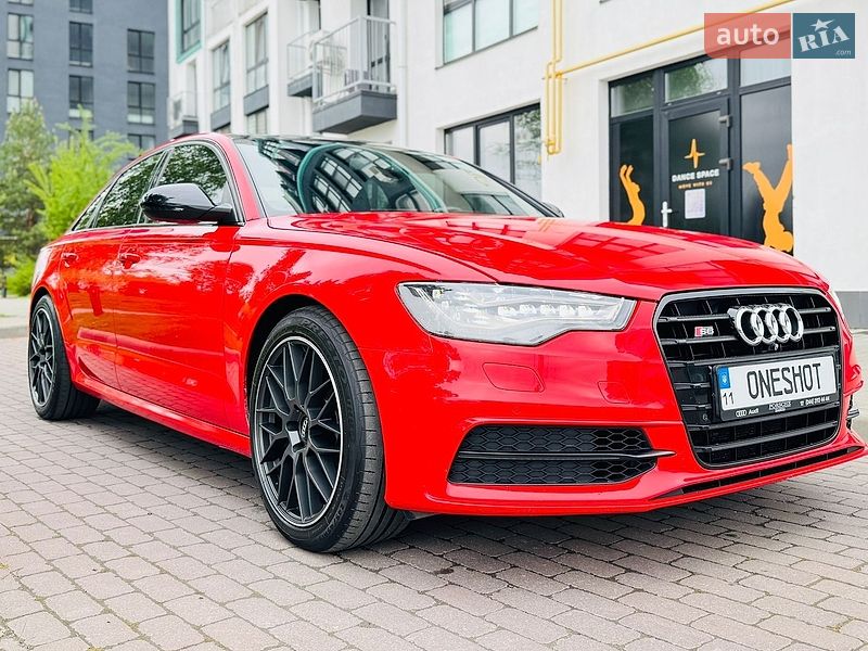 Седан Audi S6 2012 в Белогородке