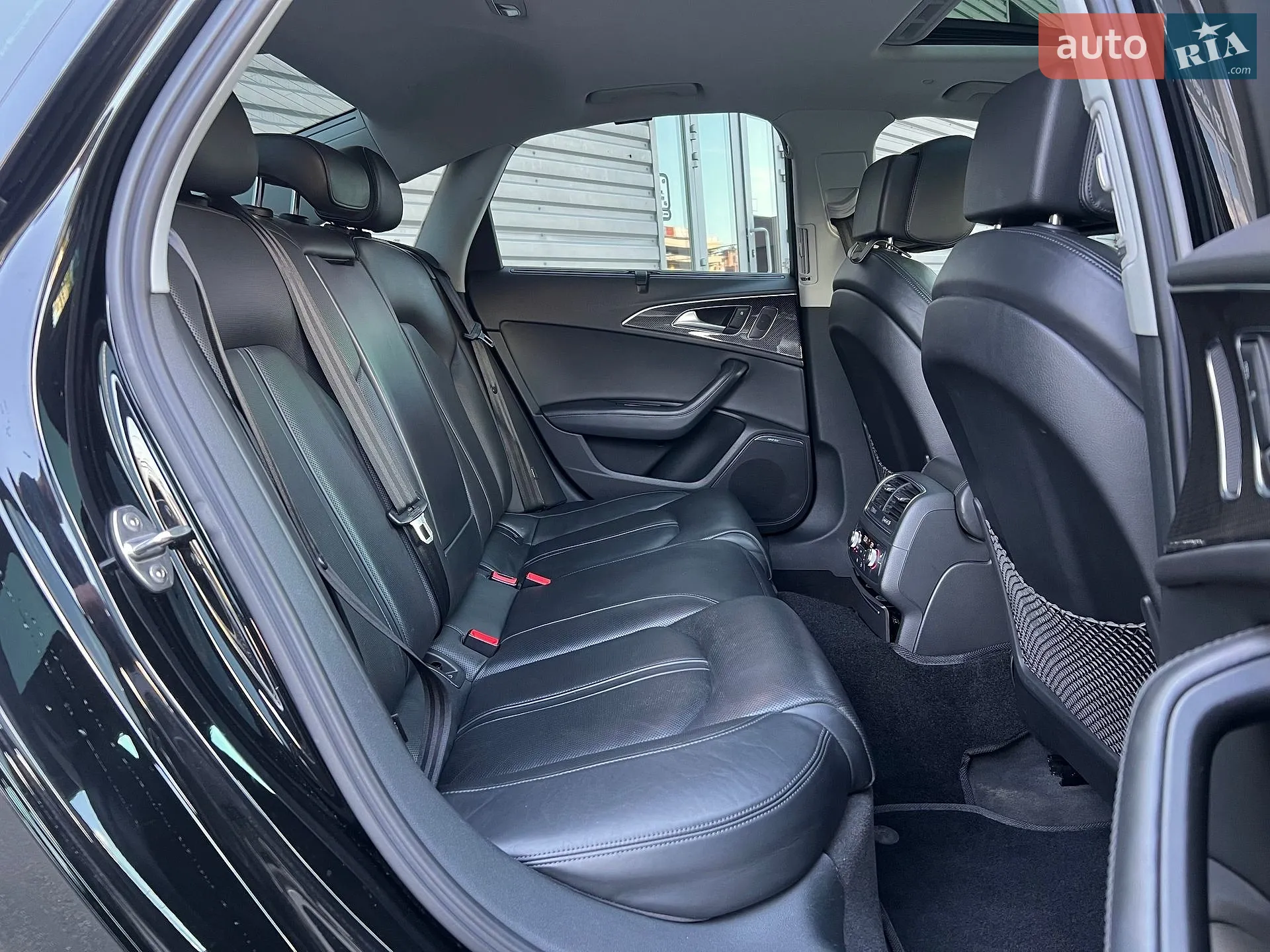 2015 Audi S6 - мініатюра 27
