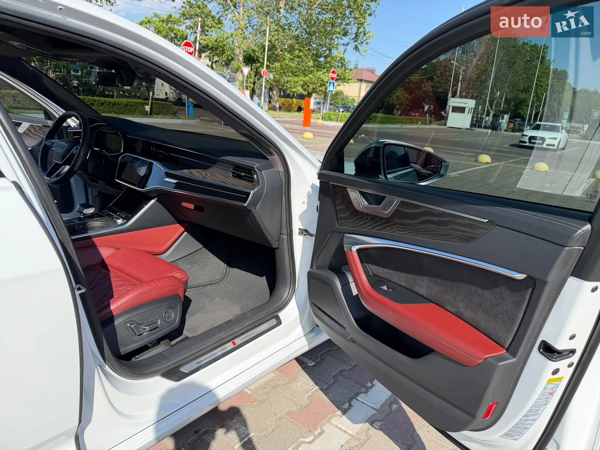 2019 Audi S6 - мініатюра 28