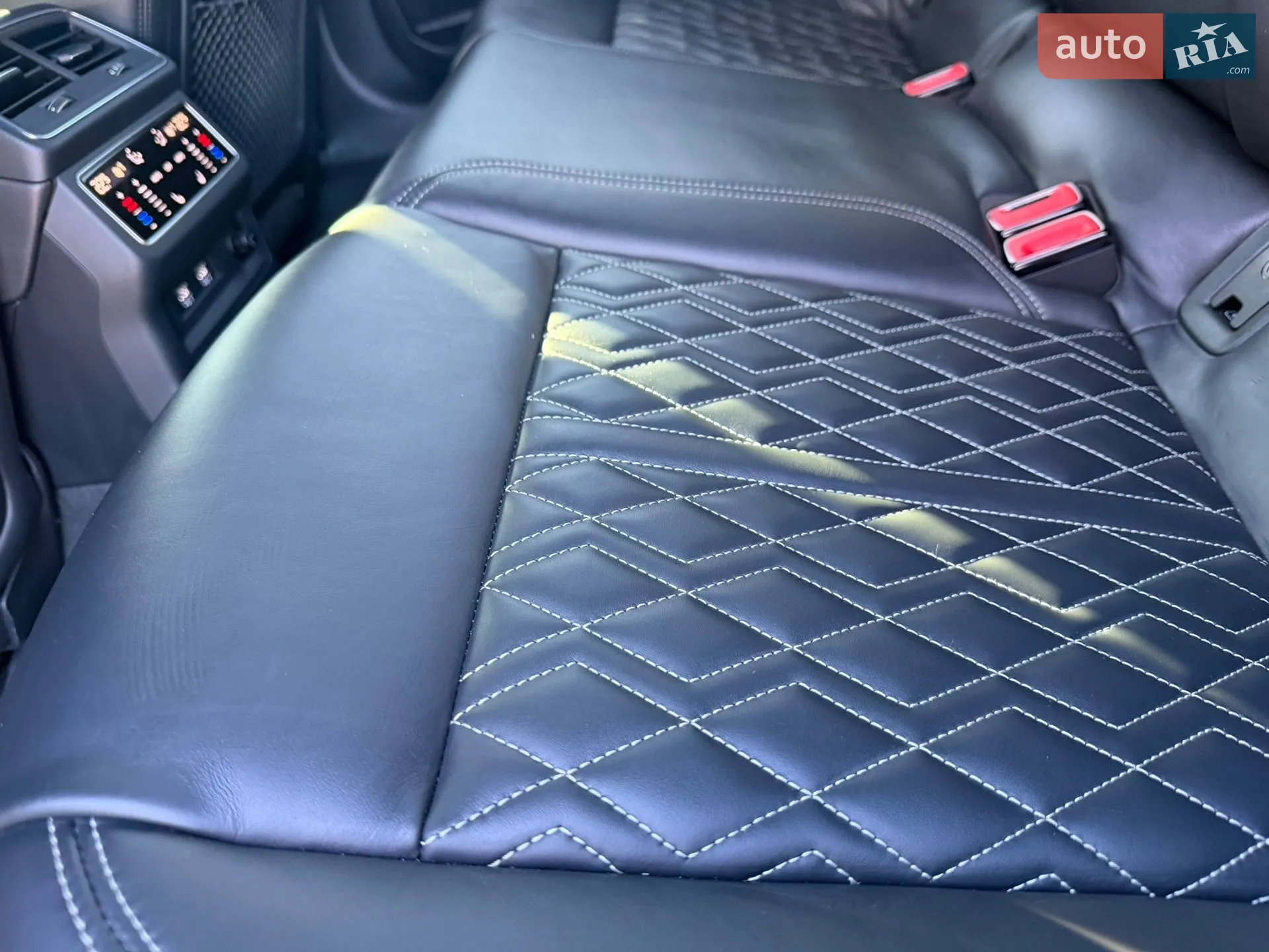 2019 Audi S6 - мініатюра 10