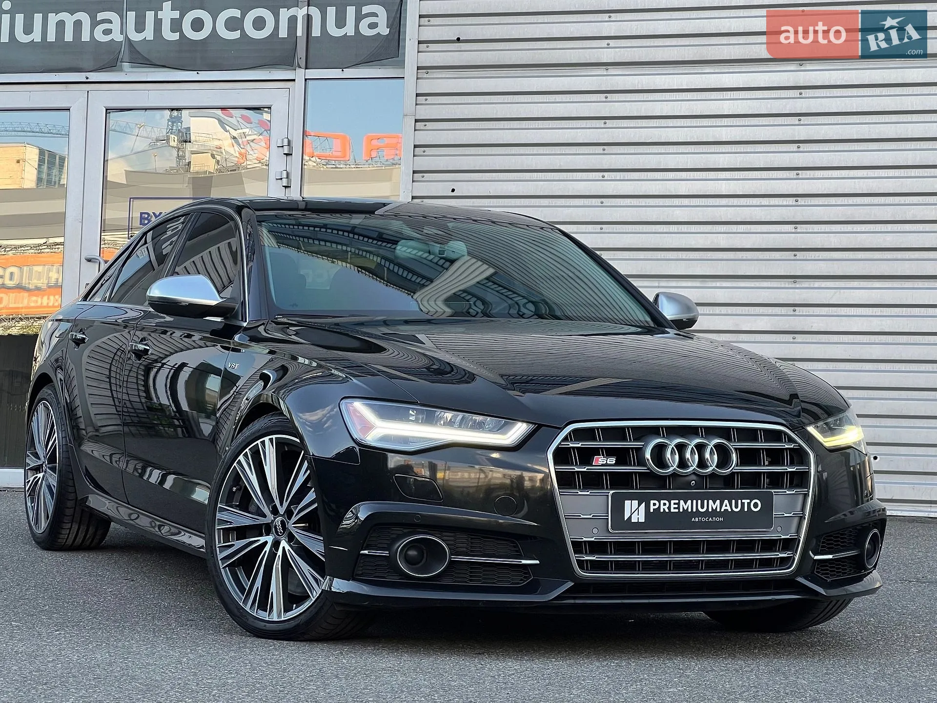 2015 Audi S6 - фото 1