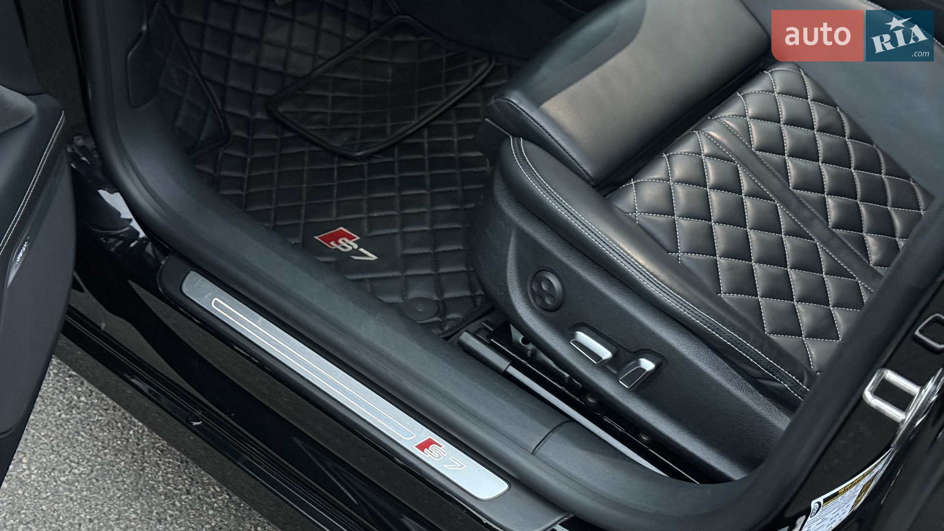 2015 Audi S7 - мініатюра 12
