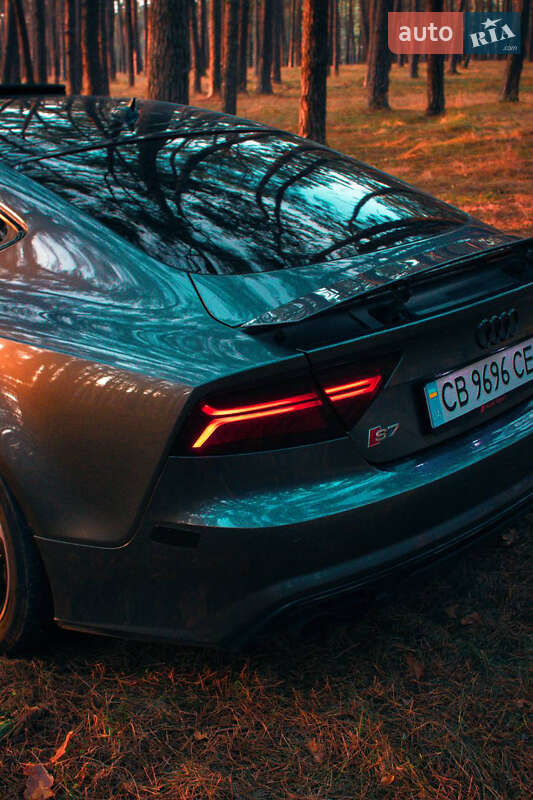 Лифтбек Audi S7 Sportback 2015 в Киеве