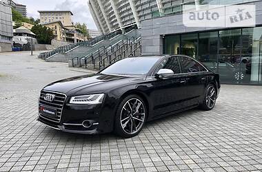 Седан Audi S8 2017 в 