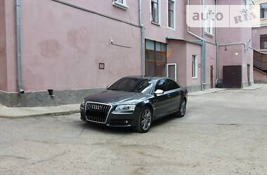 Седан Audi S8 2007 в Полтаве