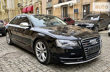 Седан Audi S8 2013 в Киеве