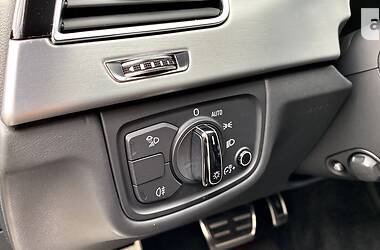 Седан Audi S8 2013 в 
