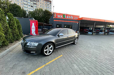 Седан Audi S8 2008 в Тернополе