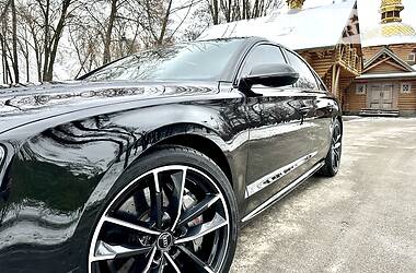 Седан Audi S8 2016 в 