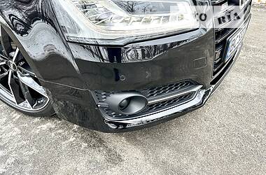 Седан Audi S8 2016 в 
