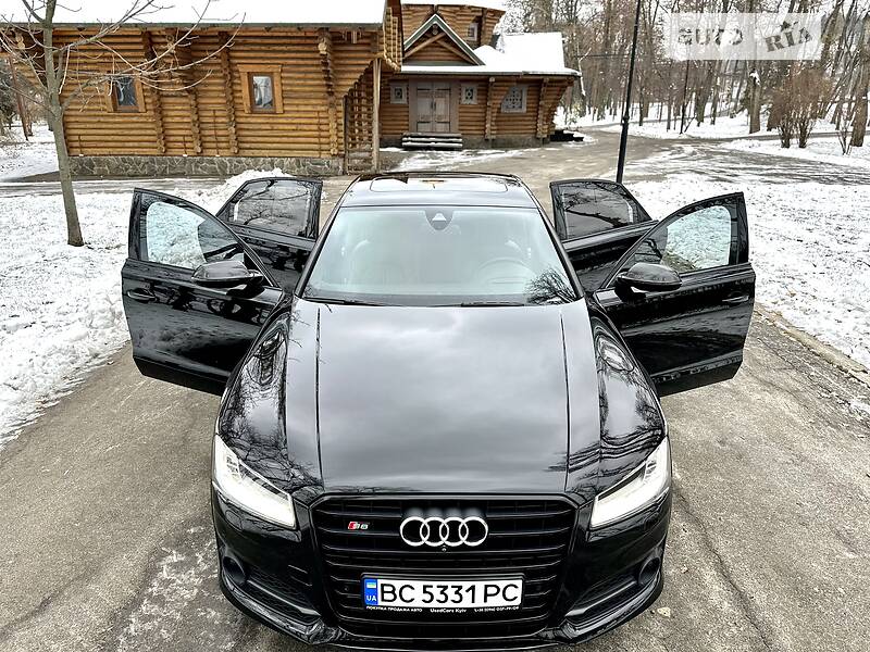Седан Audi S8 2016 в Киеве фото 38 Седан Audi S8 2016 в Киеве