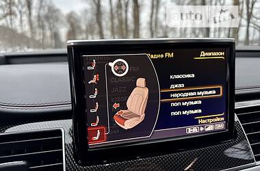Седан Audi S8 2016 в 