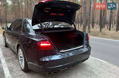Седан Audi S8 2017 в Полтаве