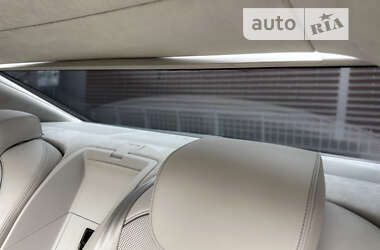 Седан Audi S8 2016 в 